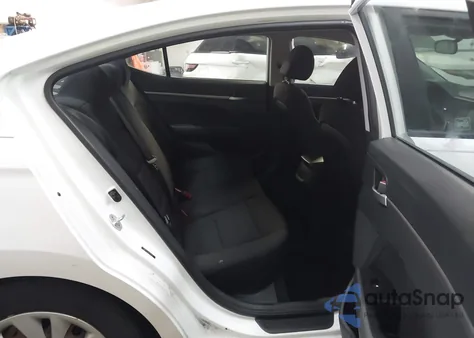 2019 Hyundai Elantra Se z USA, uszkodzony, nr VIN 5NPD74LF6KH496271